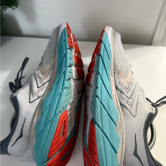 Hoka Arahi 5  Gray and Aqua Athletic Shoes - Picture 5 of 7